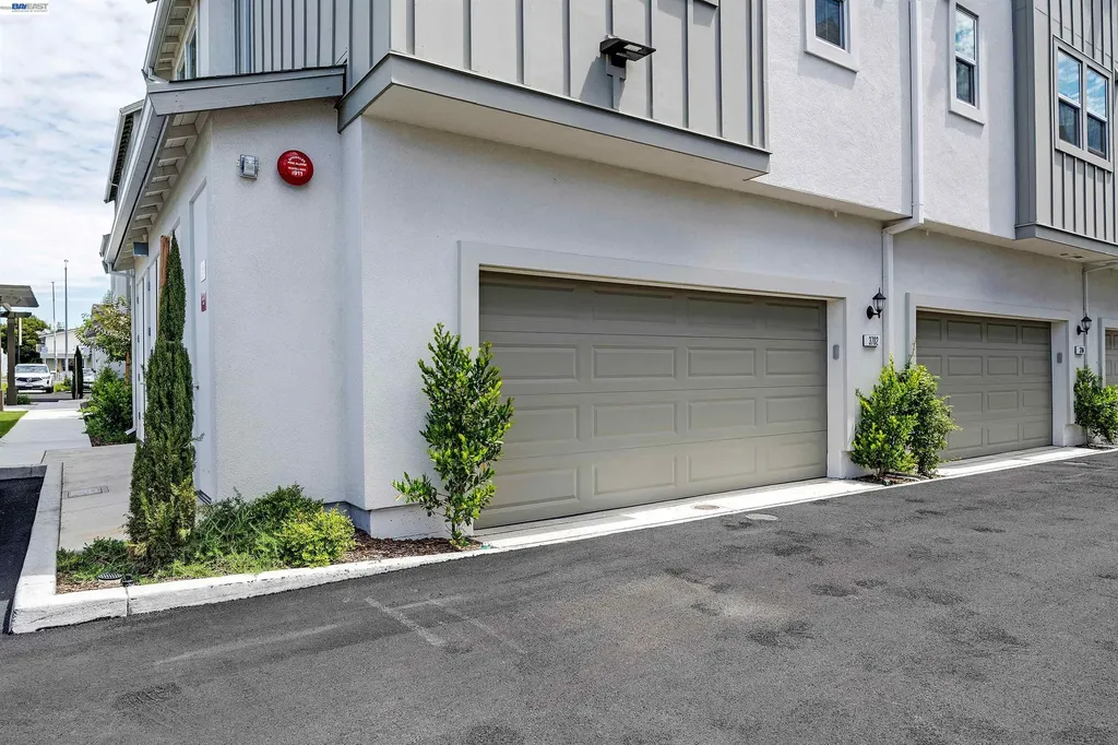 3765 Castro Valley Boulevard Castro Valley CA 94546