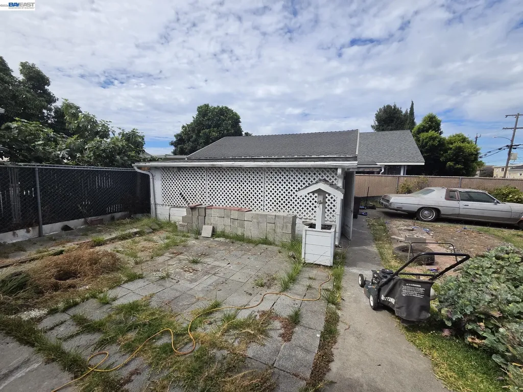 9601 D Street Oakland CA 94603