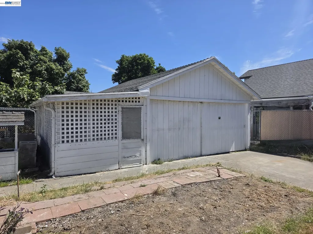 9601 D Street Oakland CA 94603
