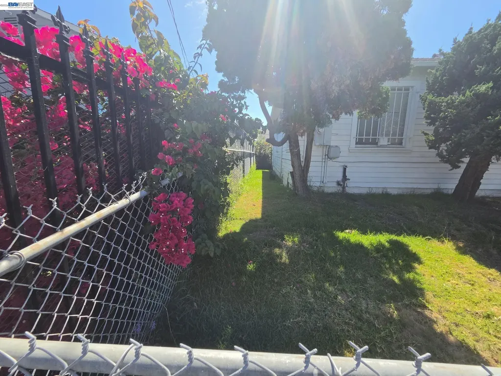 9601 D Street Oakland CA 94603