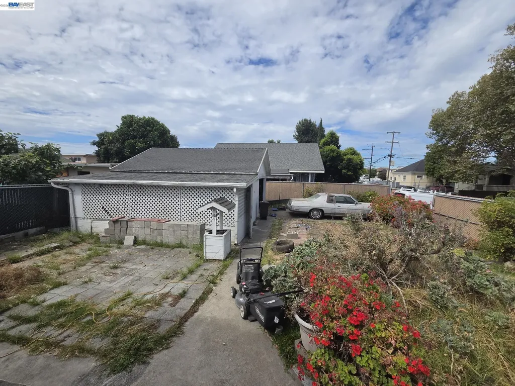 9601 D Street Oakland CA 94603