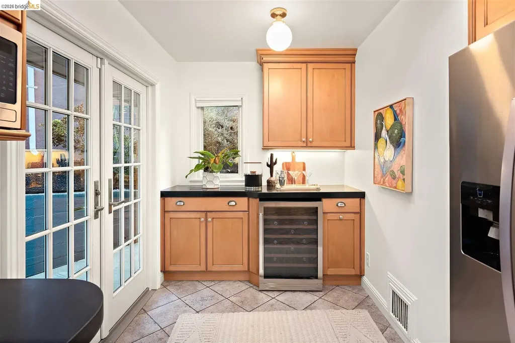3321 Jordan Road Oakland CA 94602