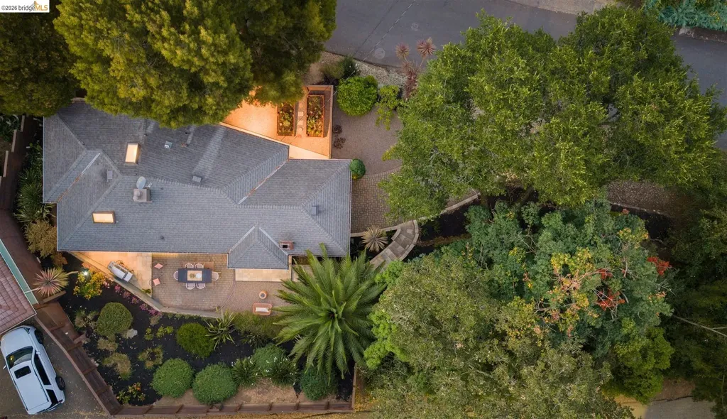 3321 Jordan Road Oakland CA 94602