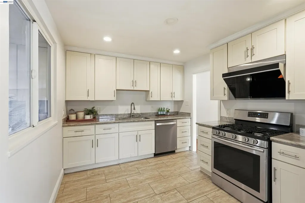 14895 Washington Avenue San Leandro CA 94578