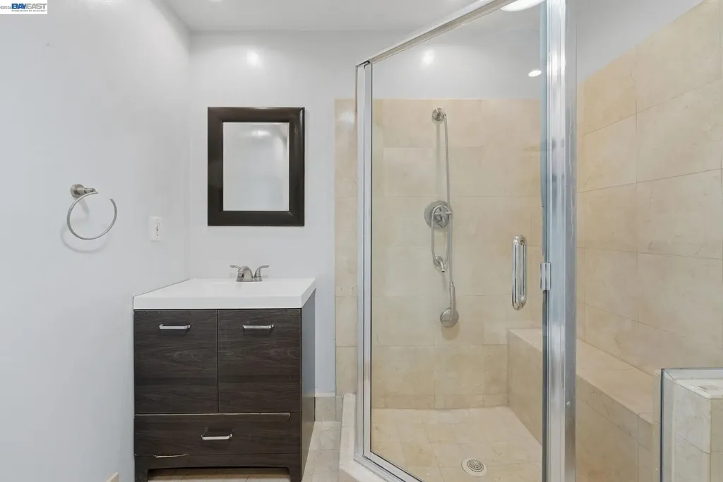 1686 Grand Avenue San Leandro CA 94577