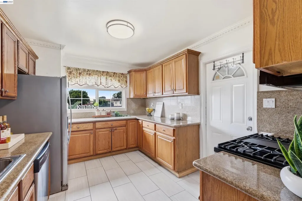 518 Shirley Avenue San Lorenzo CA 94541