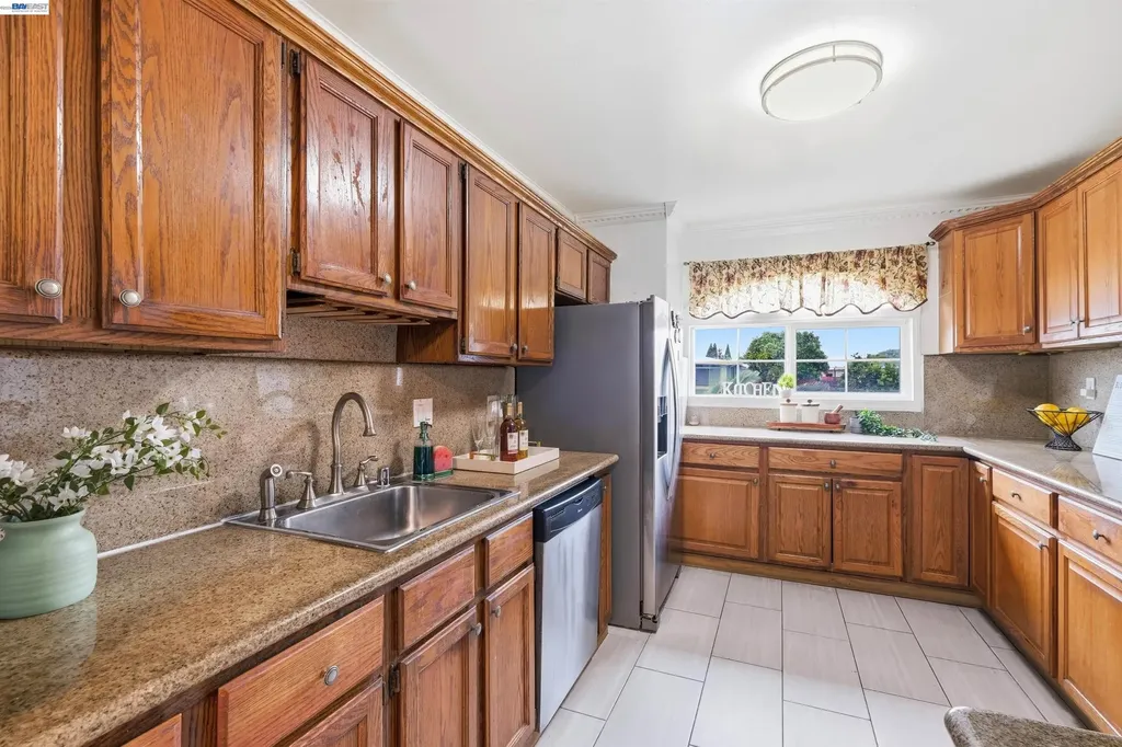 518 Shirley Avenue San Lorenzo CA 94541