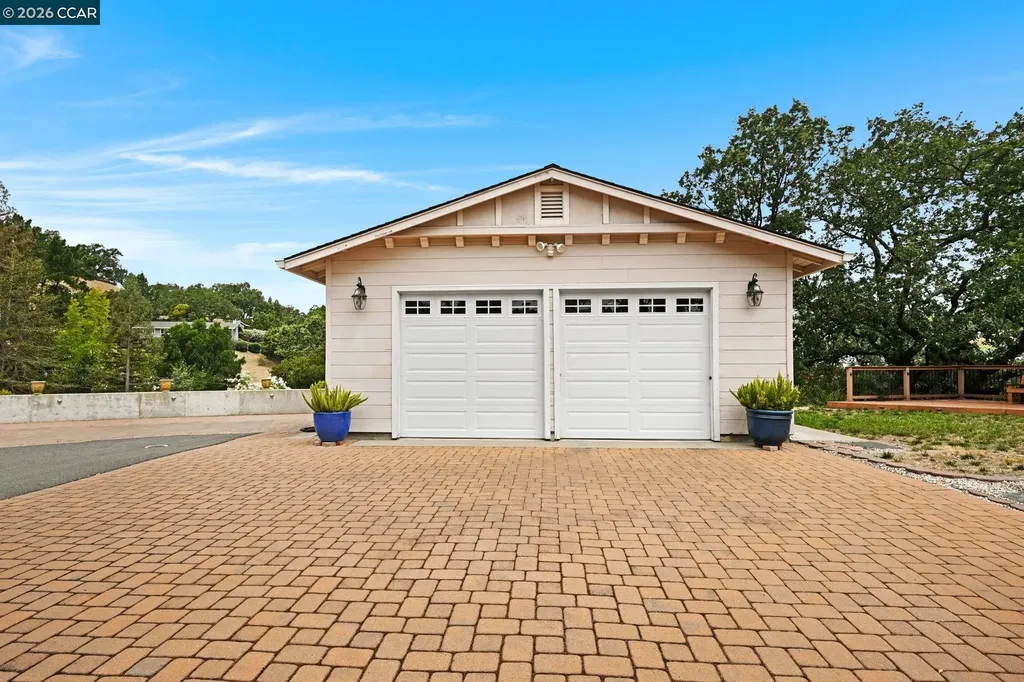1891 Meadow Lane Walnut Creek CA 94595