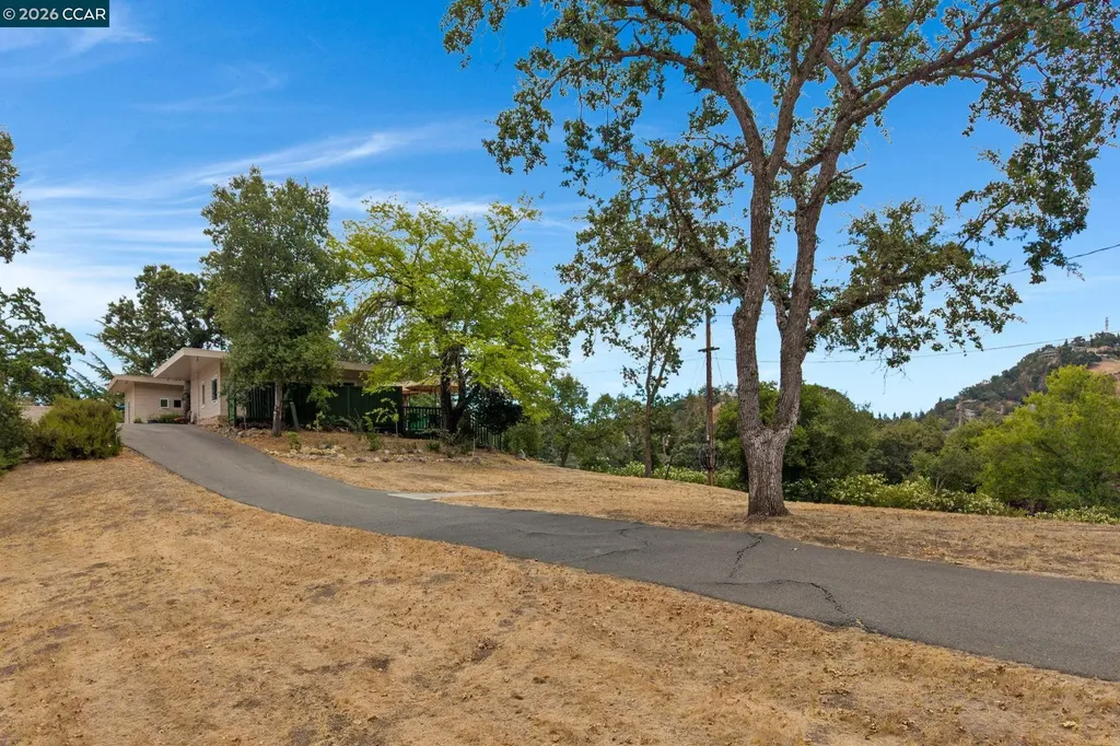 1891 Meadow Lane Walnut Creek CA 94595