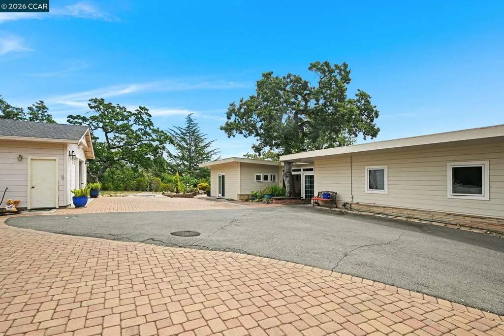 1891 Meadow Lane Walnut Creek CA 94595