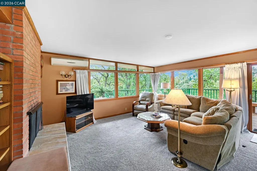 1891 Meadow Lane Walnut Creek CA 94595