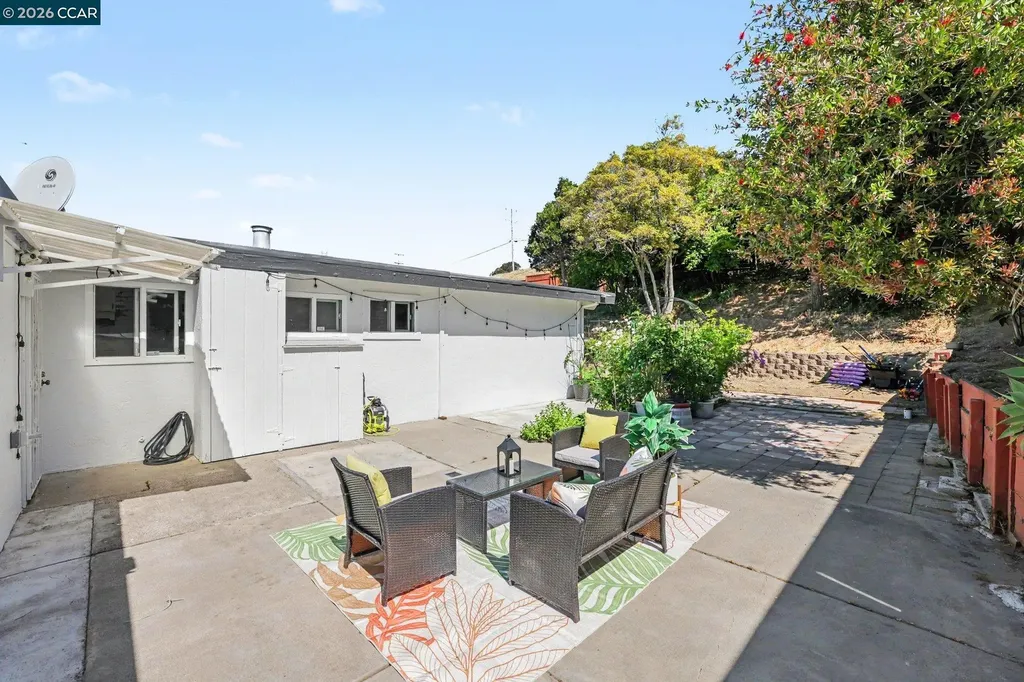 1927 Miner Avenue San Pablo CA 94806