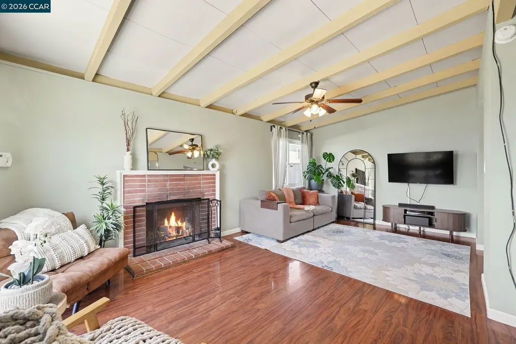 1927 Miner Avenue San Pablo CA 94806
