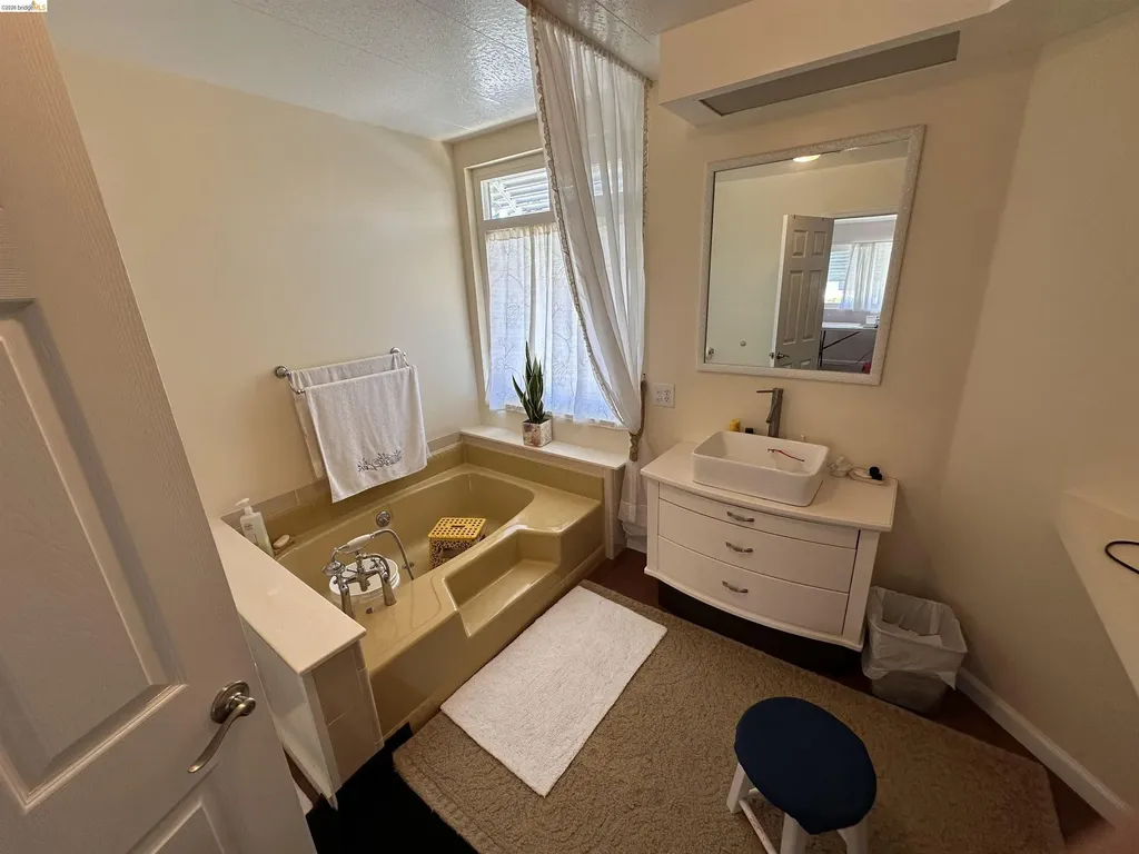132 Phyllis Court Vallejo CA 94591