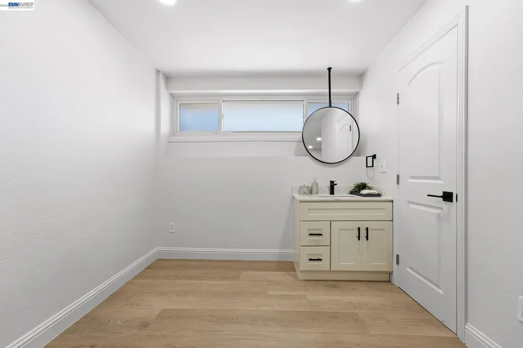 5034 Rahlves Drive Castro Valley CA 94546
