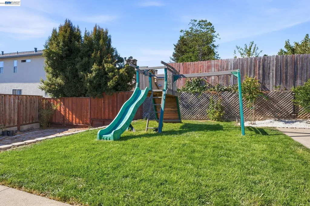 5034 Rahlves Drive Castro Valley CA 94546