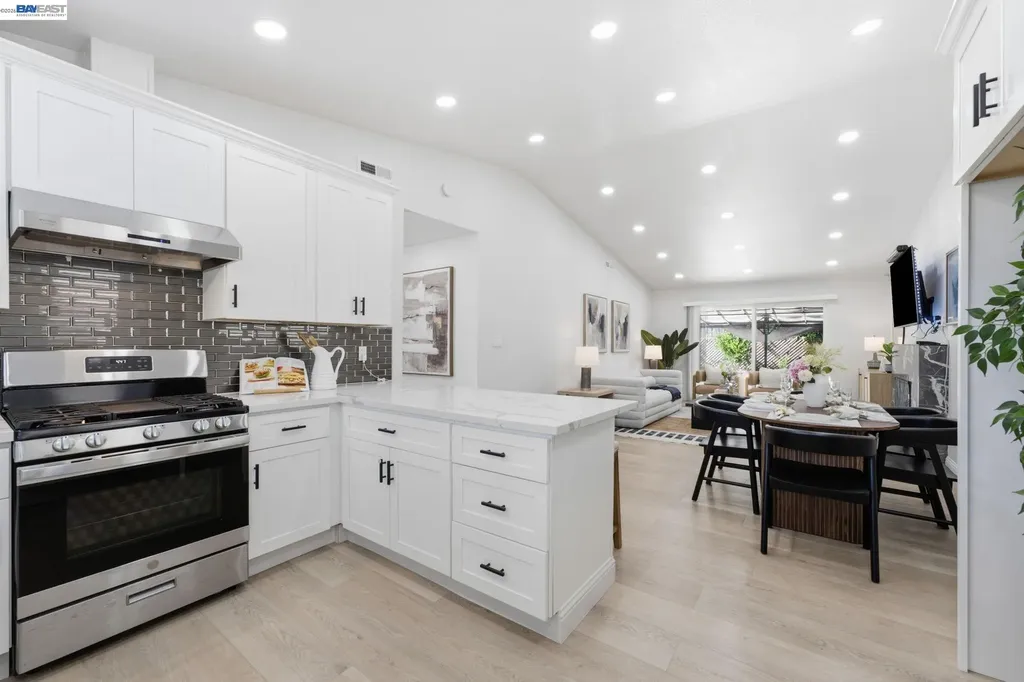 5034 Rahlves Drive Castro Valley CA 94546