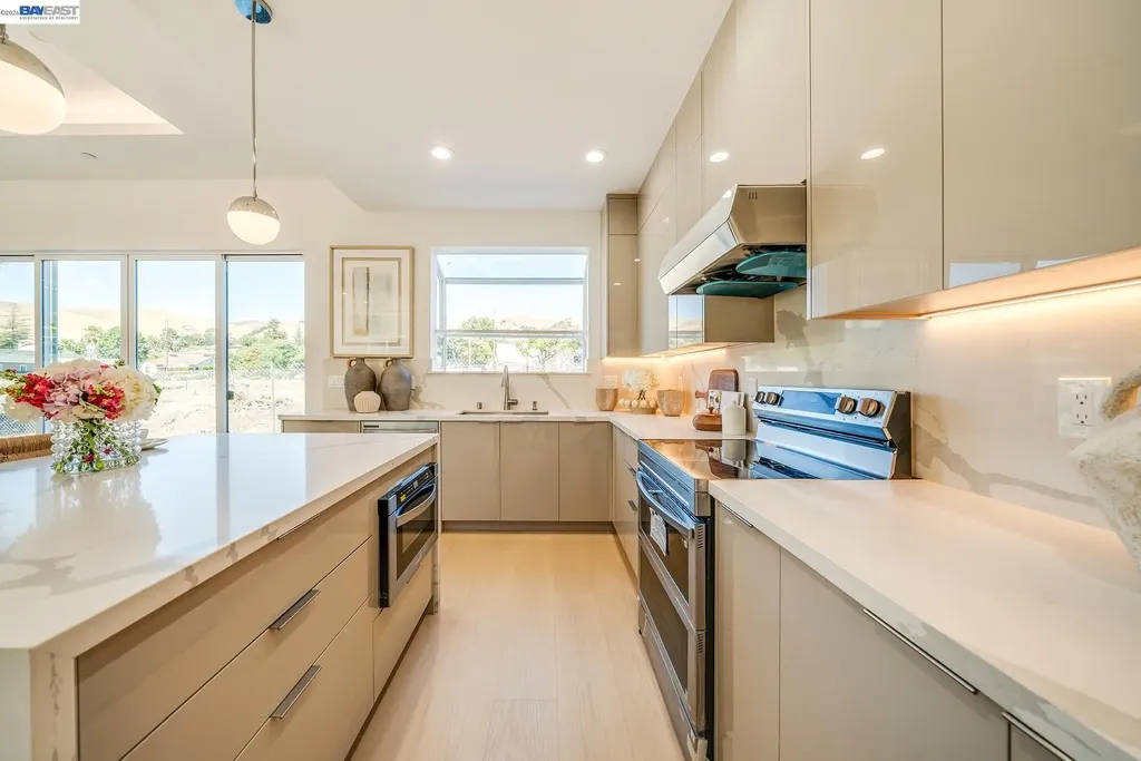 43442 Bryant Street Fremont CA 94539