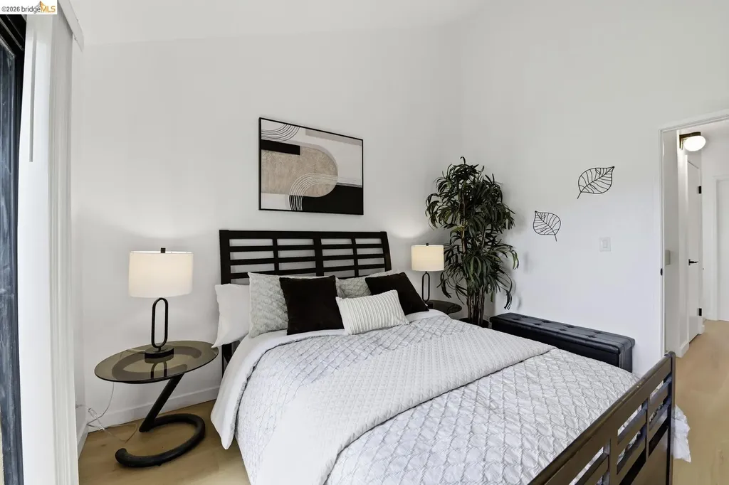 9729 Elmview Drive Oakland CA 94603