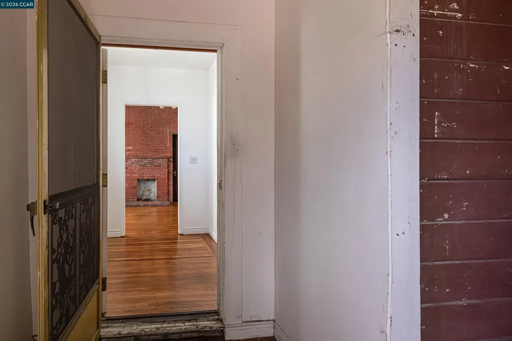2968 Madeline Street Oakland CA 94602