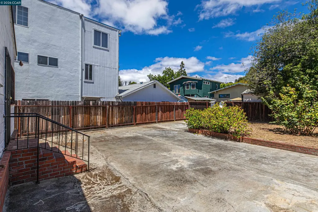 2968 Madeline Street Oakland CA 94602