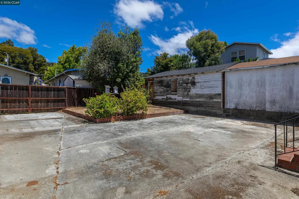 2968 Madeline Street Oakland CA 94602