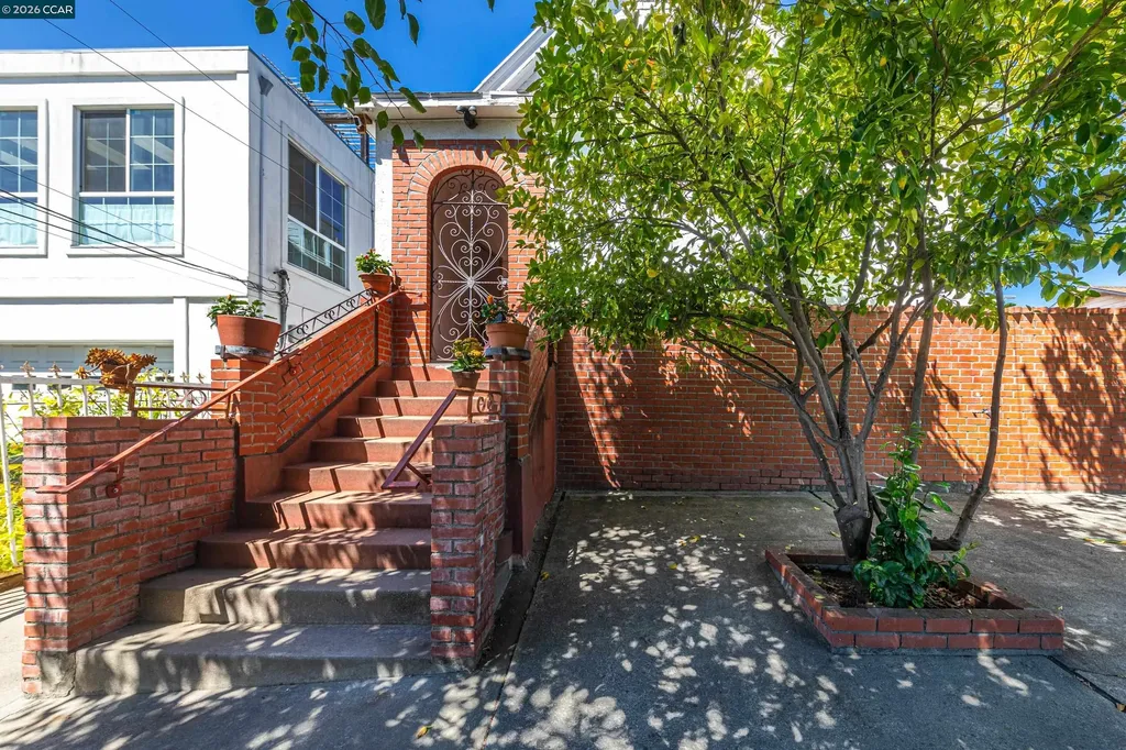 2968 Madeline Street Oakland CA 94602
