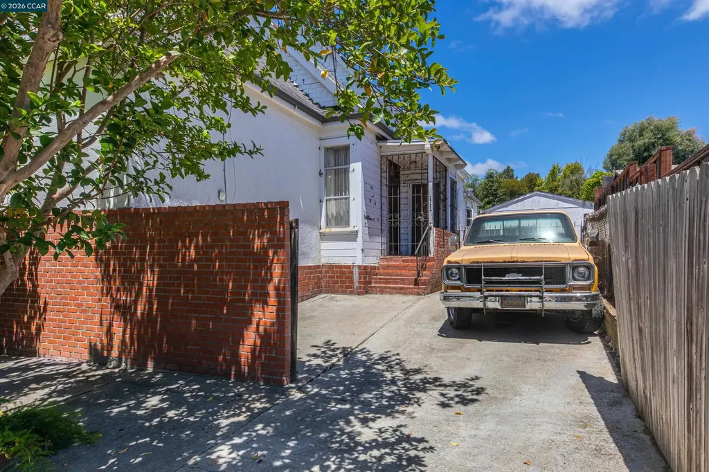 2968 Madeline Street Oakland CA 94602