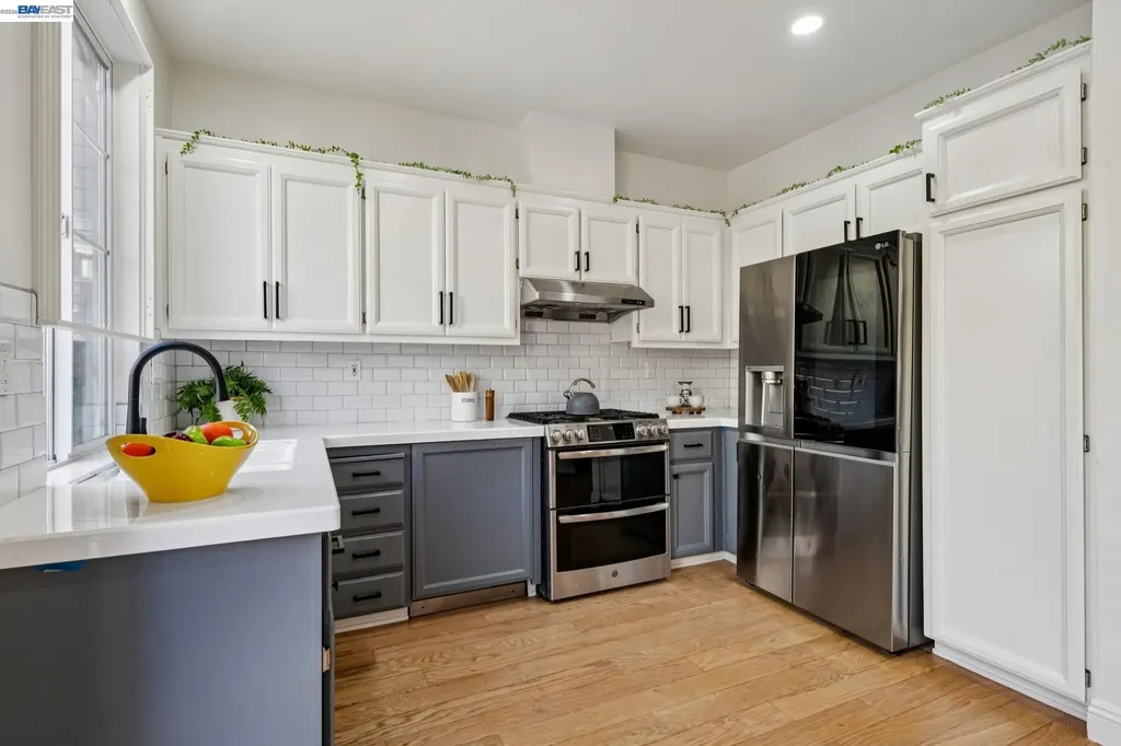 12 Britt Court Alameda CA 94502