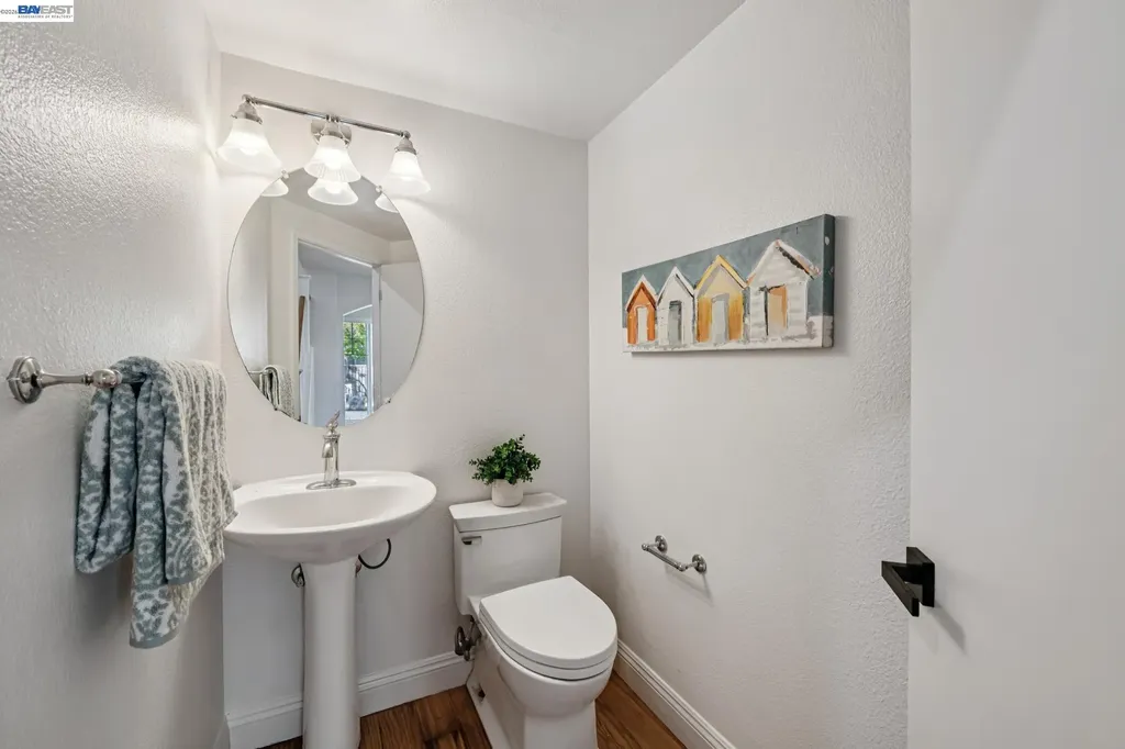 12 Britt Court Alameda CA 94502