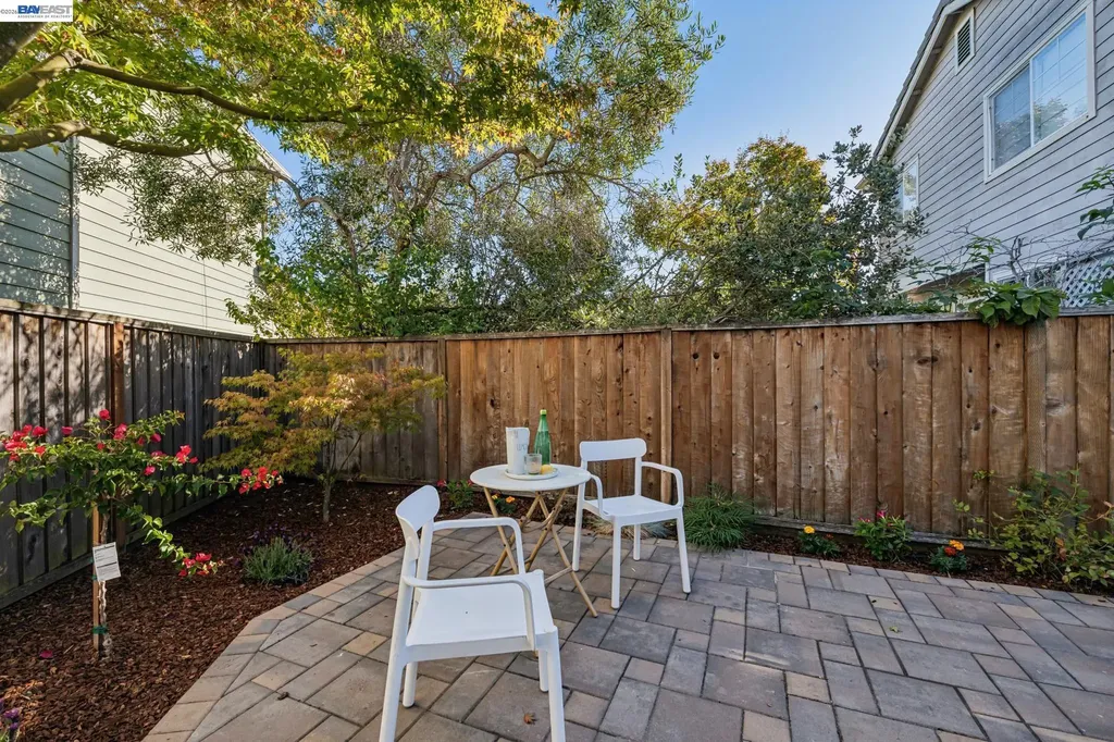 12 Britt Court Alameda CA 94502