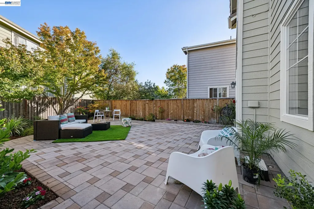 12 Britt Court Alameda CA 94502