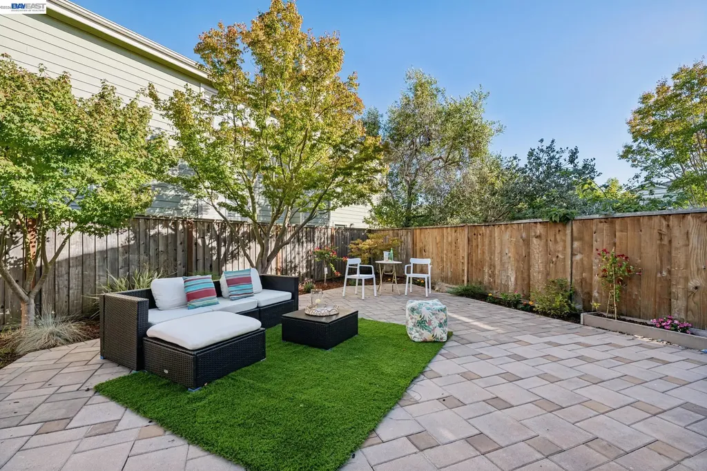 12 Britt Court Alameda CA 94502