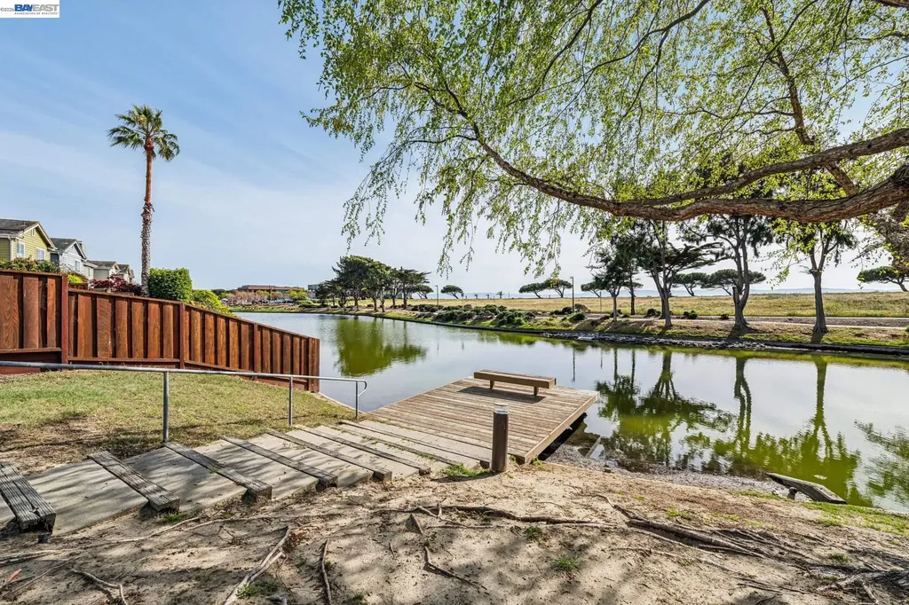 12 Britt Court Alameda CA 94502