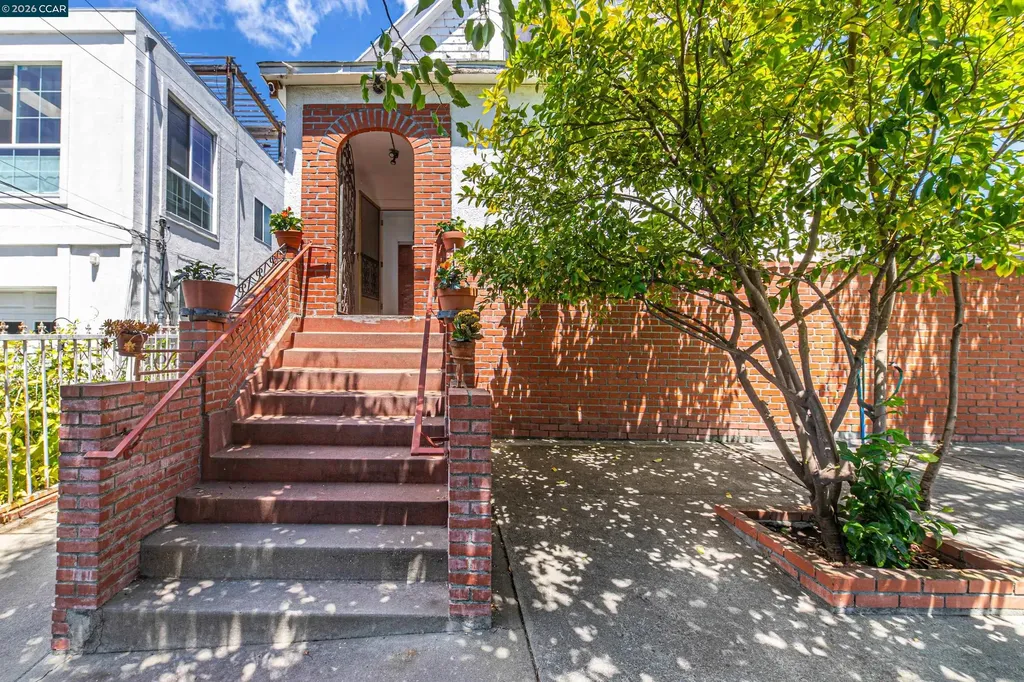 2968 Madeline Street Oakland CA 94602