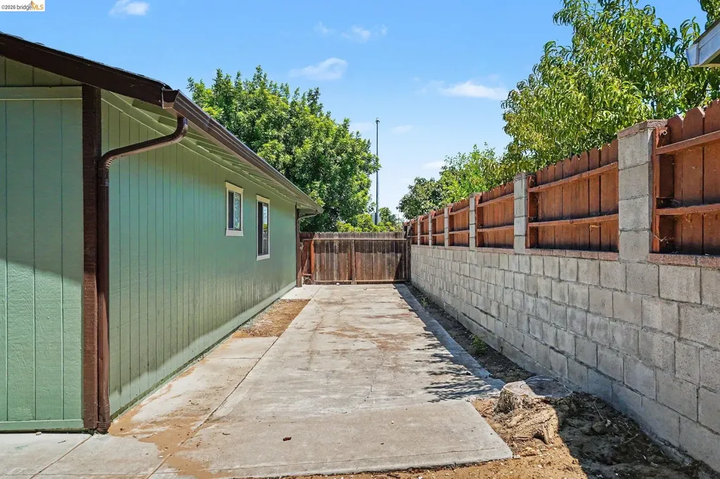 4241 Salgado Avenue Oakley CA 94561