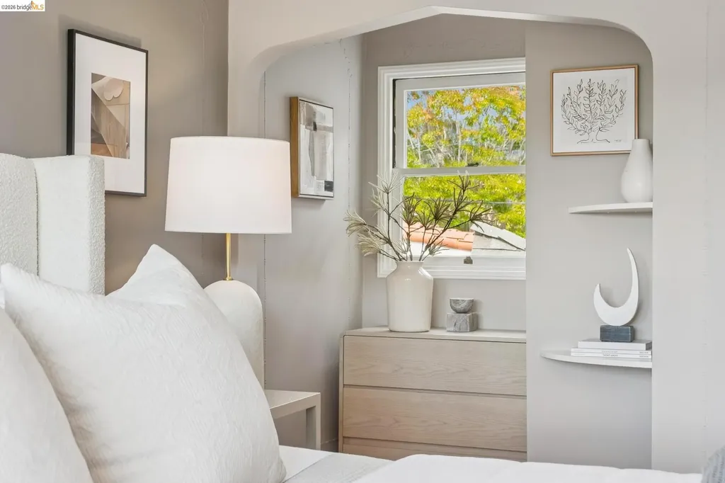 3975 Oakmore Road Oakland CA 94602