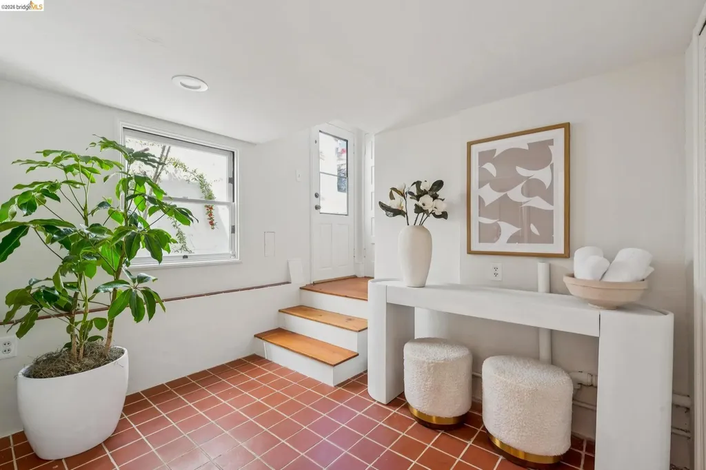 3975 Oakmore Road Oakland CA 94602