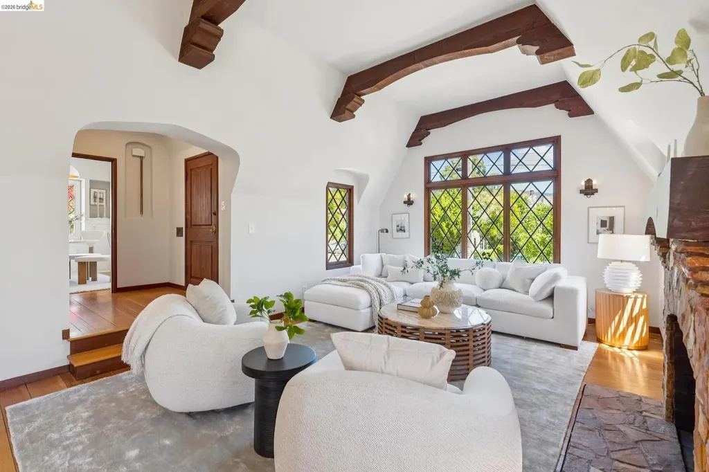 3975 Oakmore Road Oakland CA 94602
