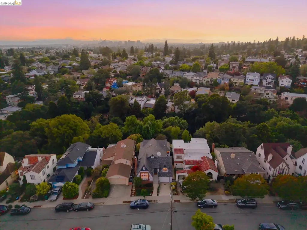 3975 Oakmore Road Oakland CA 94602
