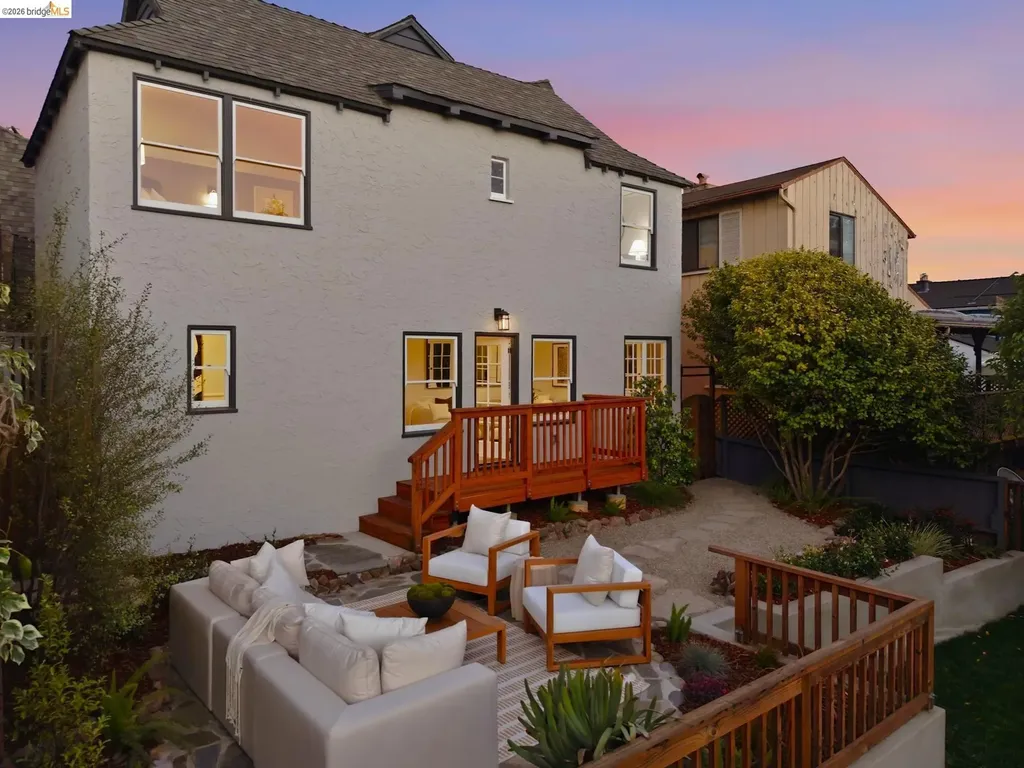 3975 Oakmore Road Oakland CA 94602