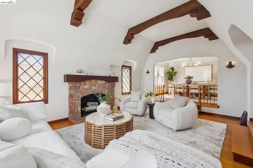 3975 Oakmore Road Oakland CA 94602