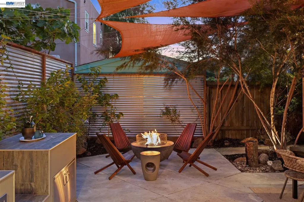 2906 Washington Street Alameda CA 94501