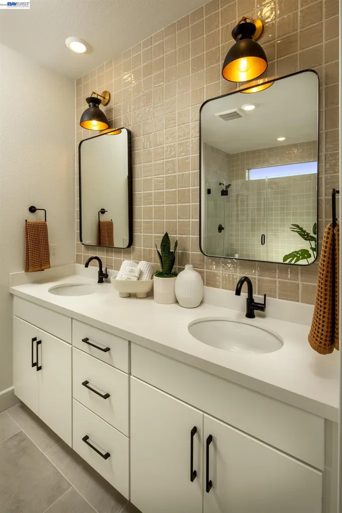 205 Splittail Way Napa CA 94558
