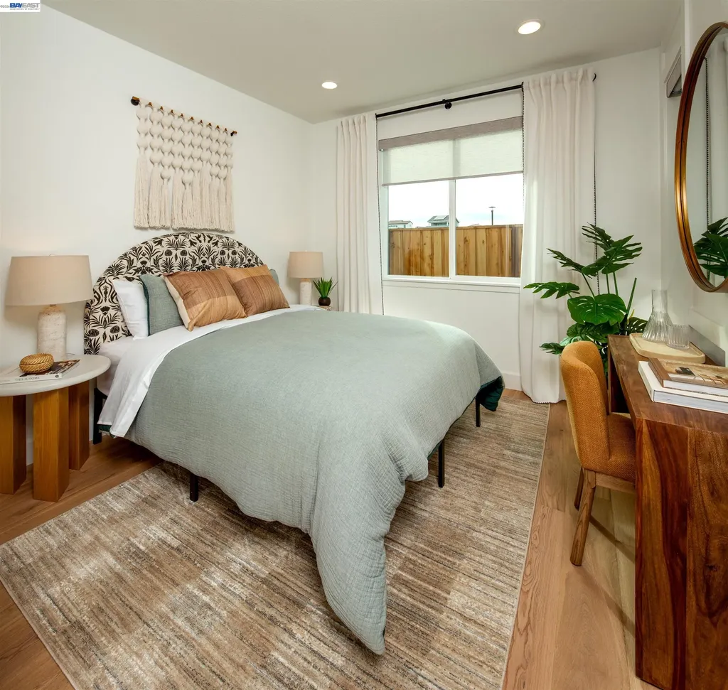 205 Splittail Way Napa CA 94558