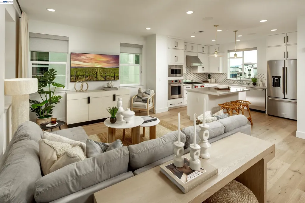 205 Splittail Way Napa CA 94558