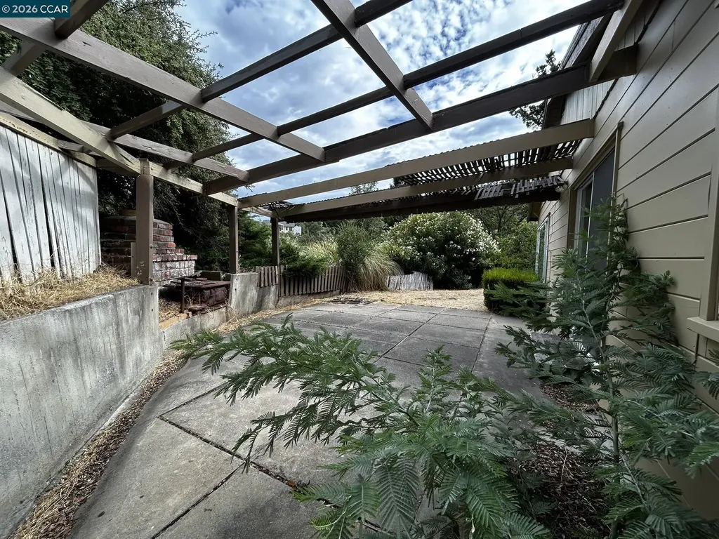 1556 Springbrook Road Walnut Creek CA 94597