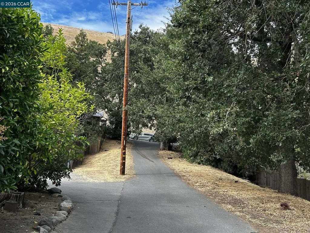 1556 Springbrook Road Walnut Creek CA 94597