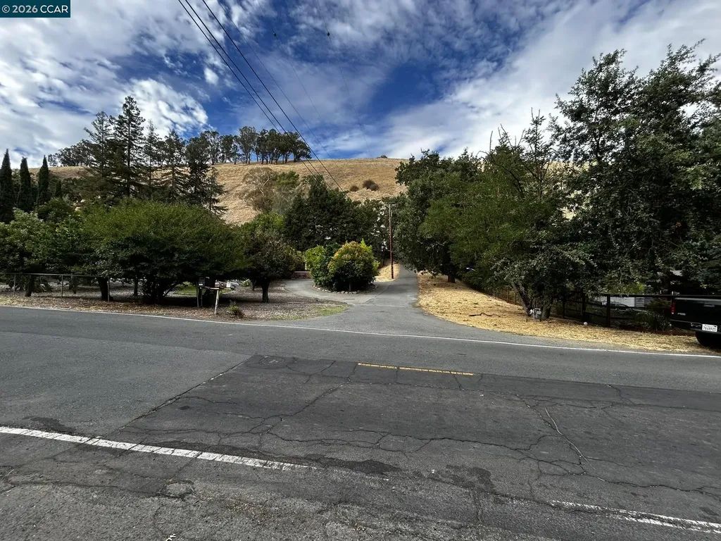 1556 Springbrook Road Walnut Creek CA 94597