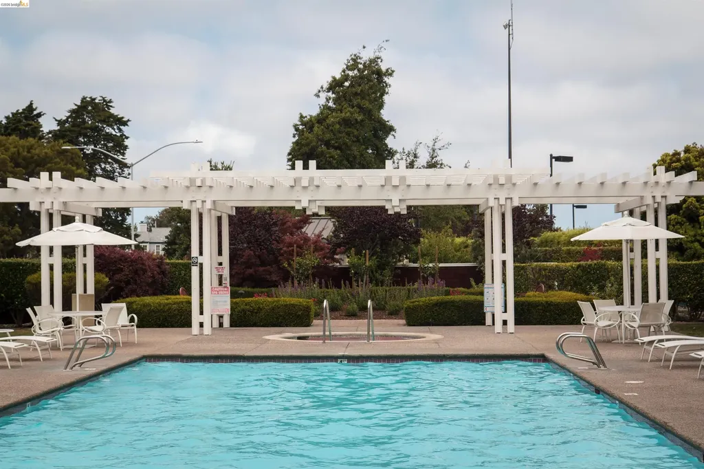 12 Bayside Court Richmond CA 94804